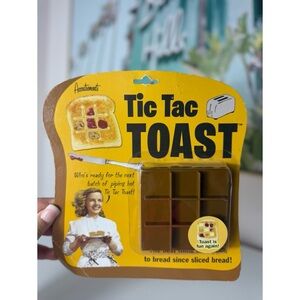 Tic Tac Toast Retro Novelty Kitchen Gadget Tic Tac Toe Toast Stamper Brown